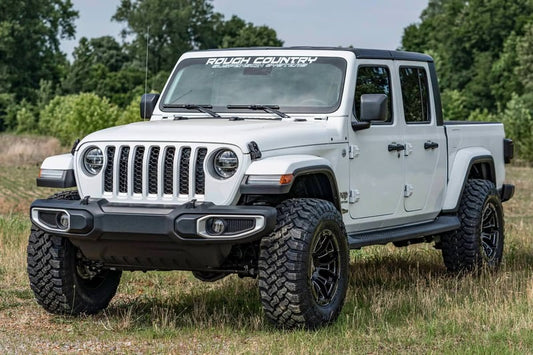 Rough Country 2.5-Inch Jeep Gladiator JT 4WD Lift Kit: Enhanced Stance, Smooth Ride