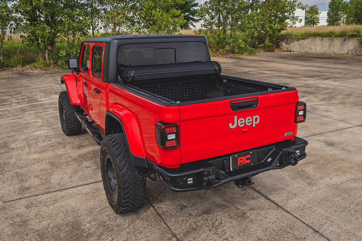 Hard Roll Up Bed Cover 5' Bed Jeep Gladiator JT 4WD 20-25 by Rough Country
