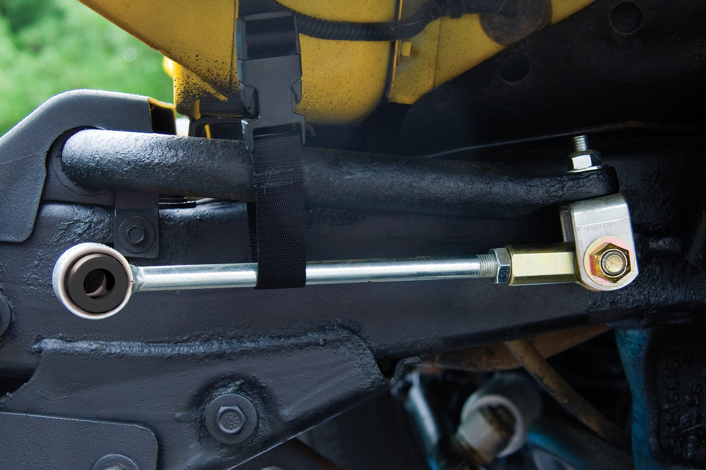 Sway Bar Disconnects Jeep Wrangler TJ 97-06 Cherokee XJ 84-01 by Zone Offroad