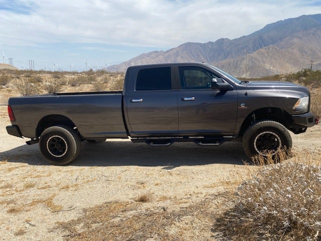 2009-2018 DODGE RAM 1500 CREW CAB/2018-2024 DODGE RAM 1500 CREW CAB (CLASSIC BODY STYLE) 2010-2024 RAM 2500/3500/4500/5500 CREW CAB AMBUSH SIDE STEPS
