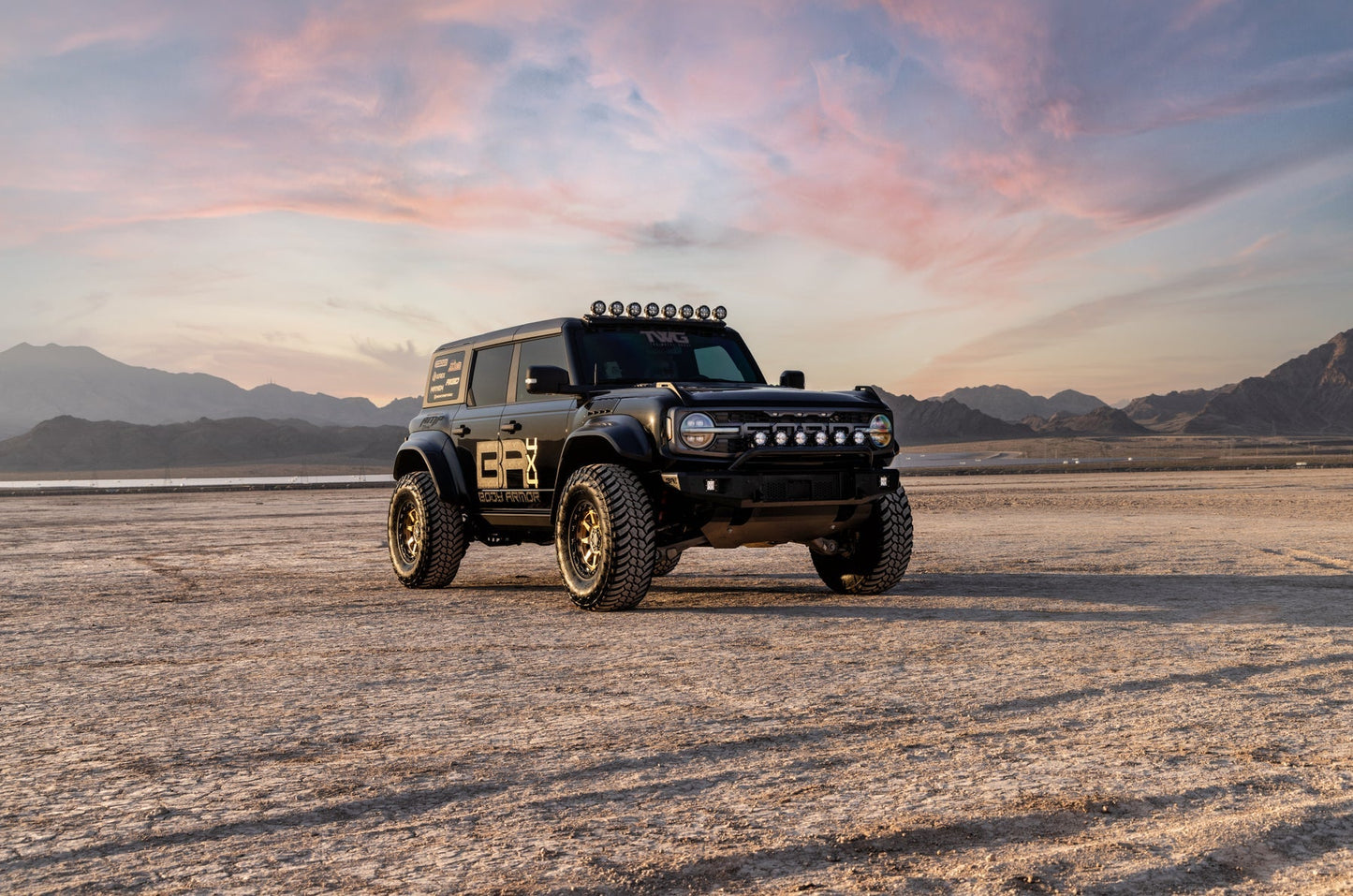 2021-2024 FORD BRONCO 4 DOOR E-POWER BOARD STEPS