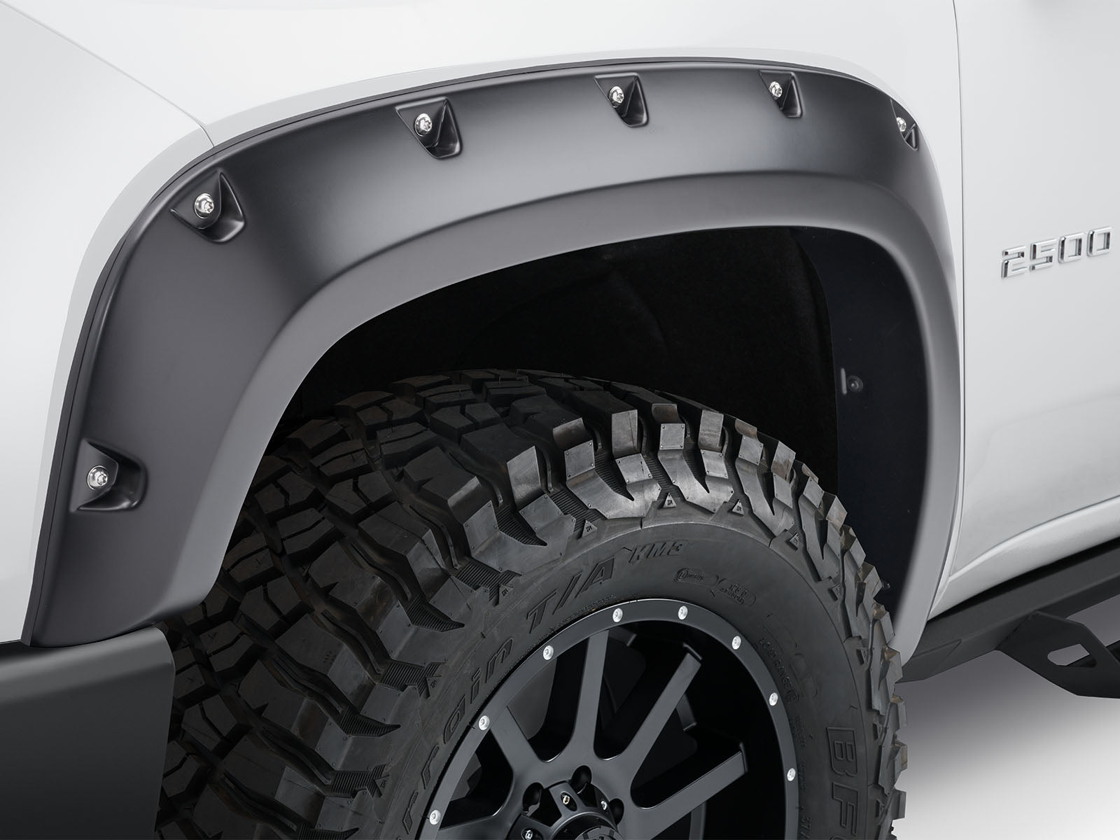 RealTruck Bushwacker Pocket Style Fender Flares