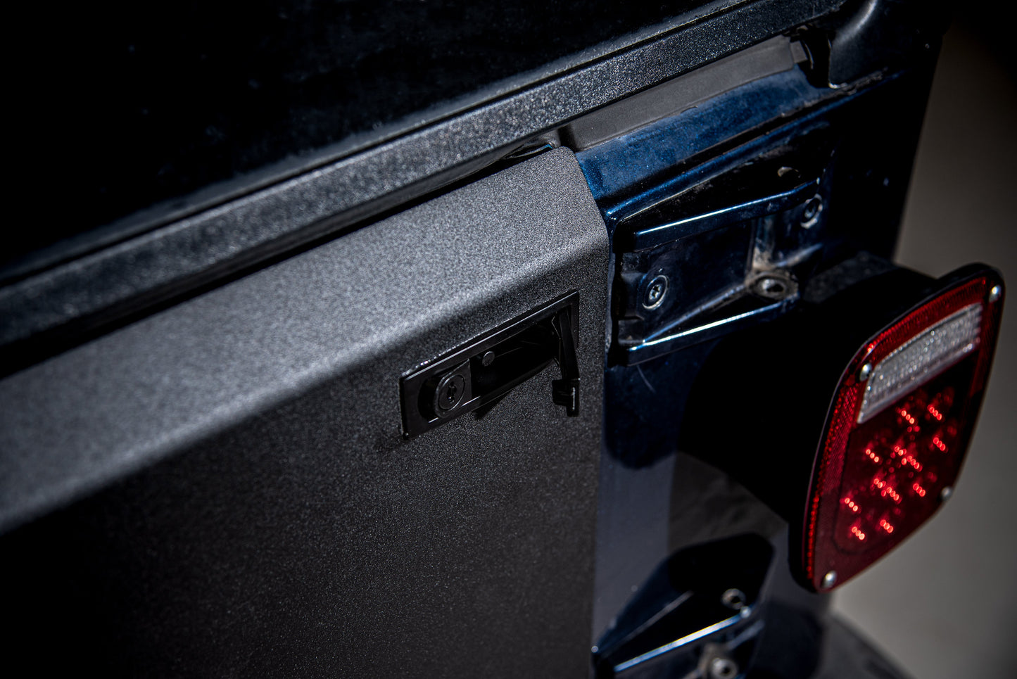 Drop Down Tailgate with Molle Rack Jeep Wrangler YJ/TJ 87-06