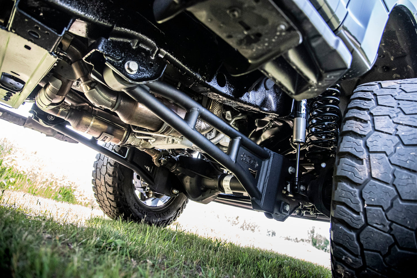 3 Inch Lift Kit w/ Radius Arm | Ford F250/F350 Super Duty (23-26) 4WD