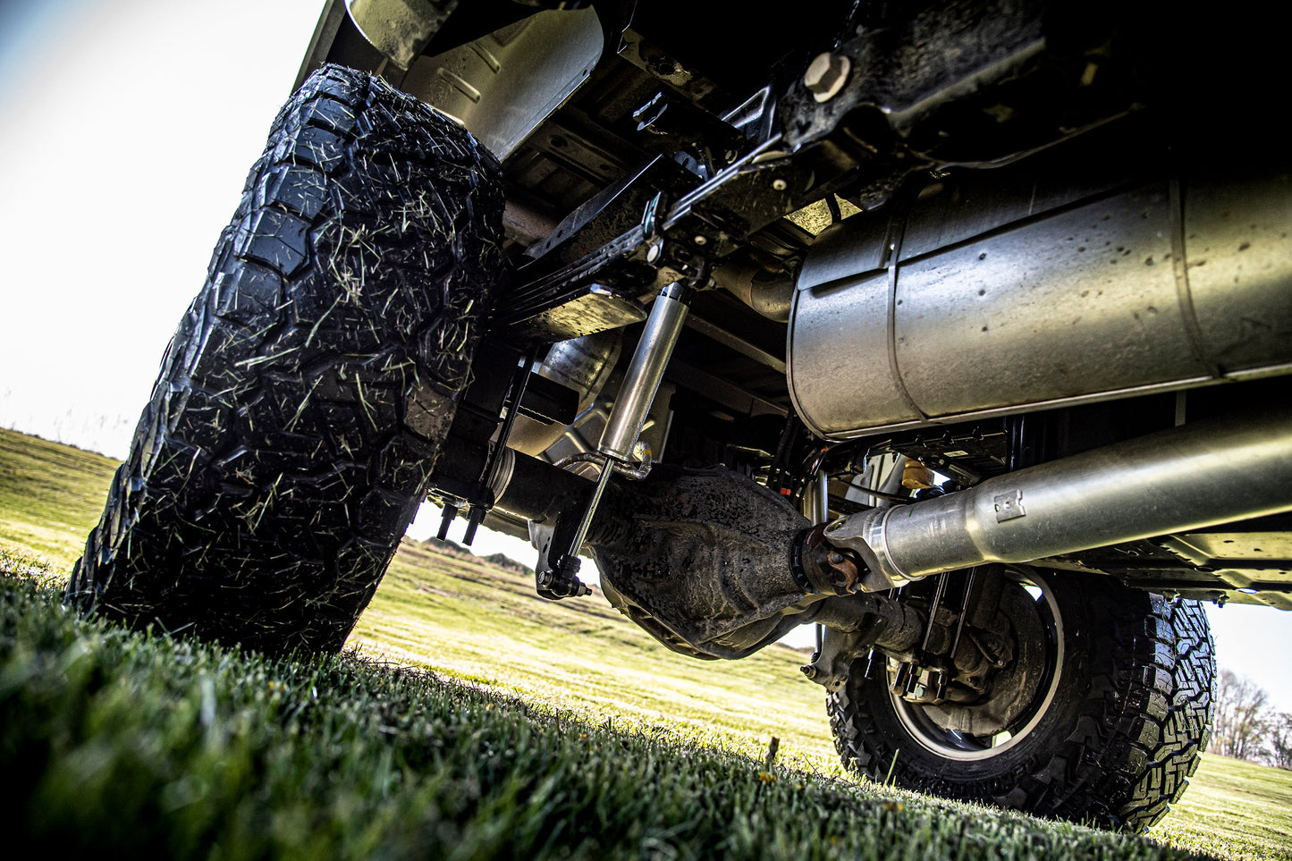 5 Inch Lift Kit w/ 4-Link | FOX 2.5 Performance Elite Coil-Over Conversion | Ford F250/F350 Super Duty (23-25) 4WD | Diesel