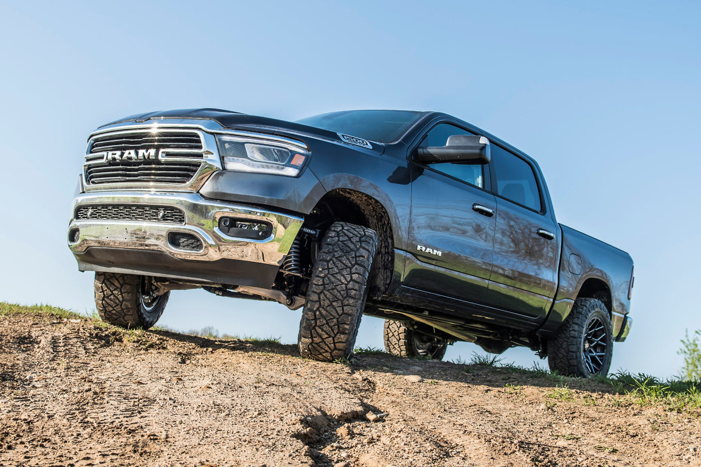 2 Inch Leveling Kit | FOX 2.5 Performance Elite Coilover | Ram 1500 (19-26) 4WD